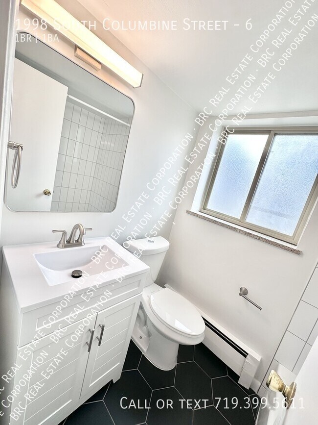 Building Photo - 1998 S Columbine St