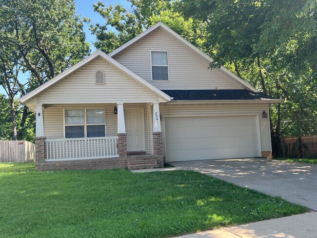 Primary Photo - ***PRICE ADJUSTMENT - MOVE IN SPECIAL***