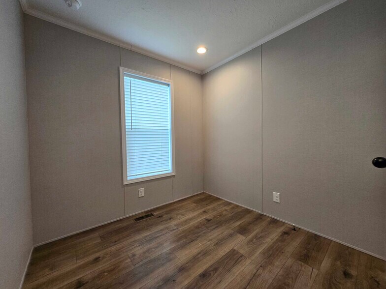Building Photo - 52212 Worthington Ln