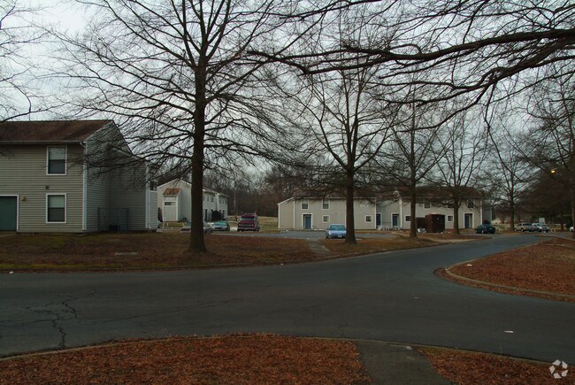 Building Photo - Ashley Oaks Apartments