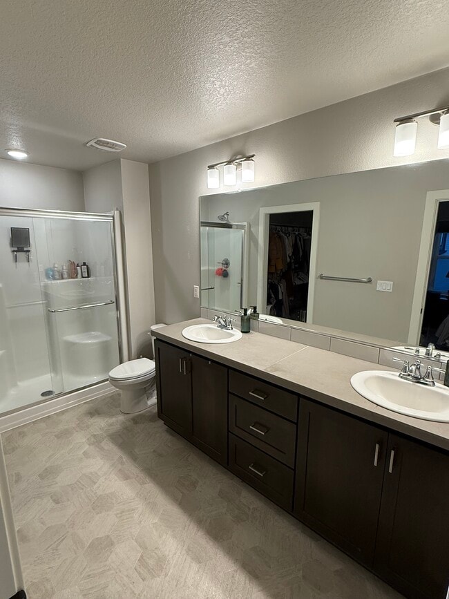 Building Photo - 1604 18th Ave