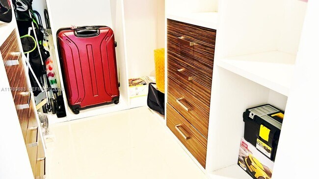 Building Photo - 7901 Hispanola Ave