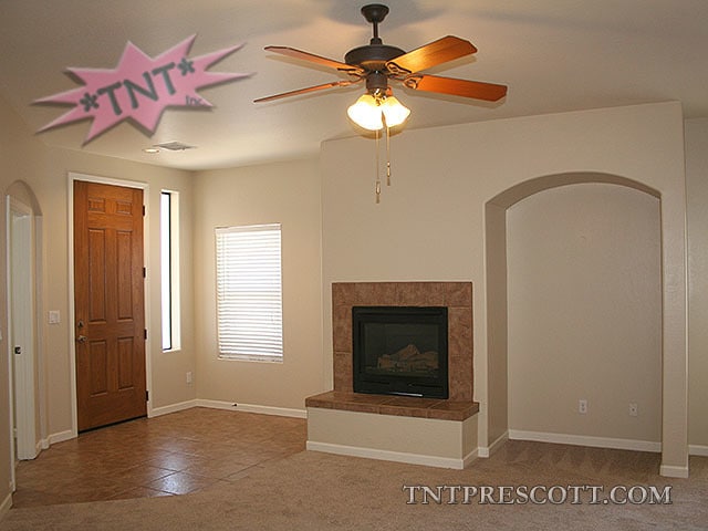 Building Photo - House in Willow Hills HOA