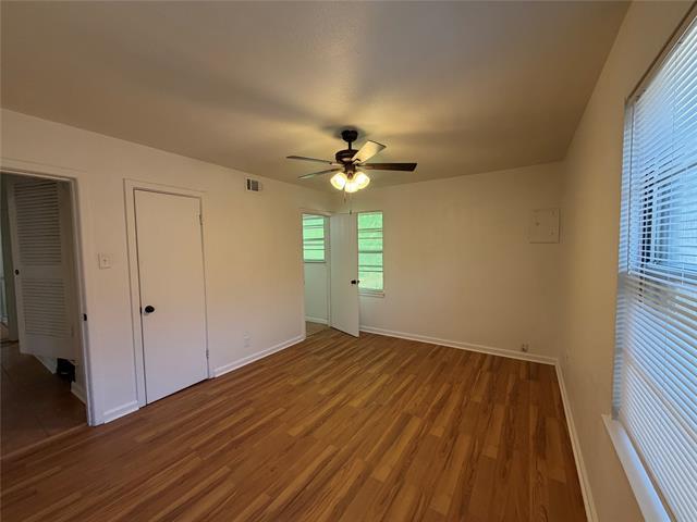 Building Photo - 2800 W Fuller Ave