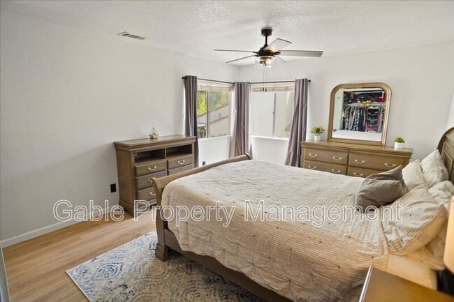 Building Photo - 24725 Sand Wedge Ln