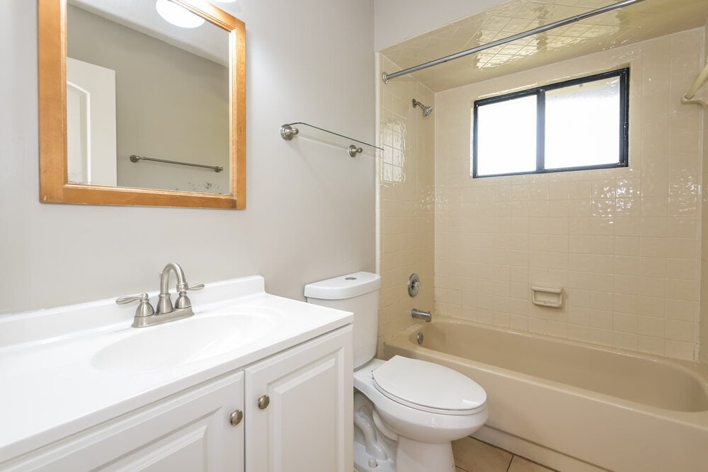 Building Photo - 4946 Irish Moss Dr S