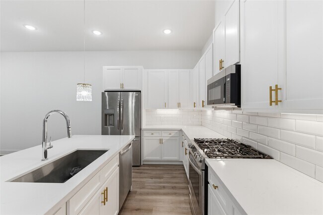 Building Photo - 4605 Lavatera St