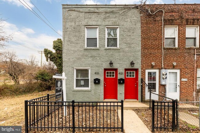 Building Photo - 4131 Hunt Pl NE