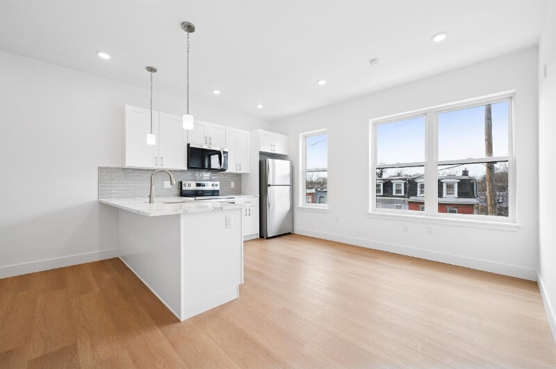 Building Photo - 3637 N 16th St
