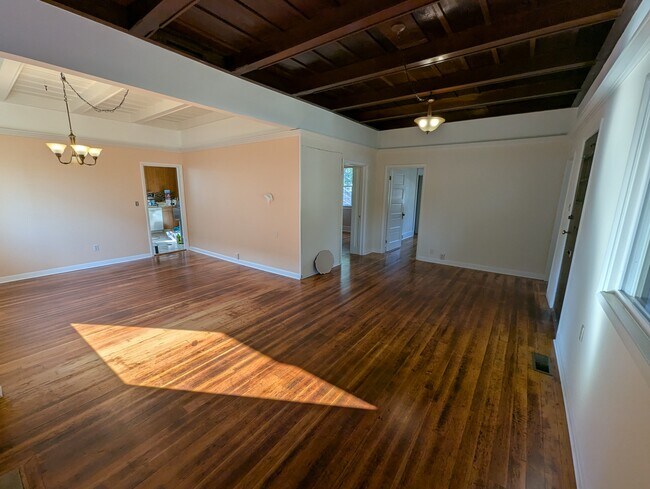 Building Photo - 624 NW 11th St