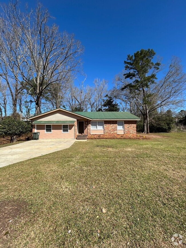 Building Photo - Douglas Brown Circle, Enterprise, AL