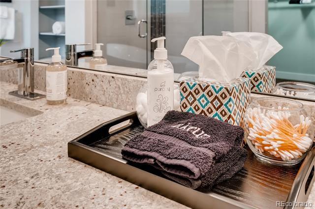 Building Photo - 2901 W 20th Ave