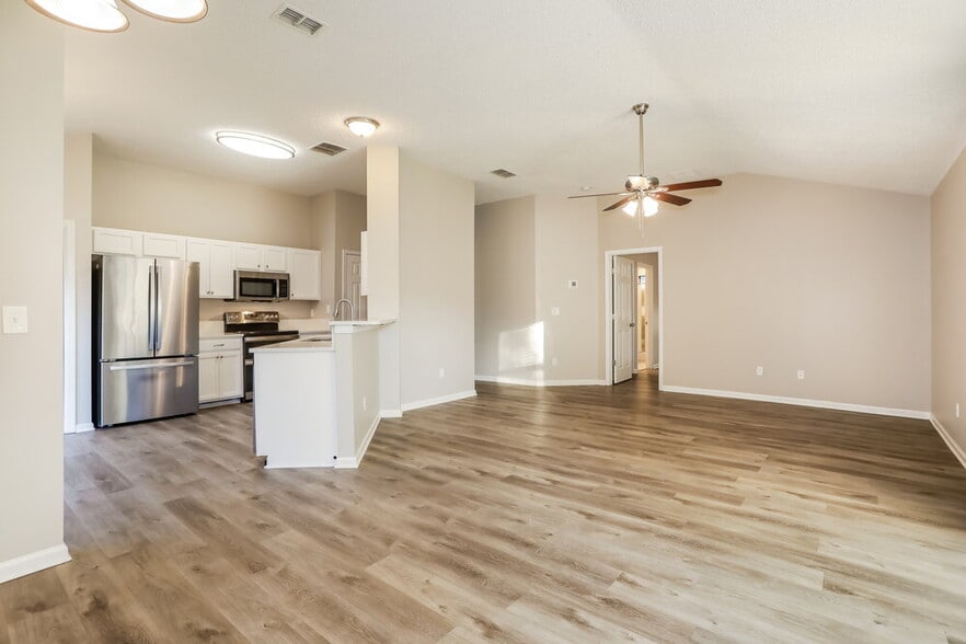 Building Photo - 2712 Secret Harbor Dr