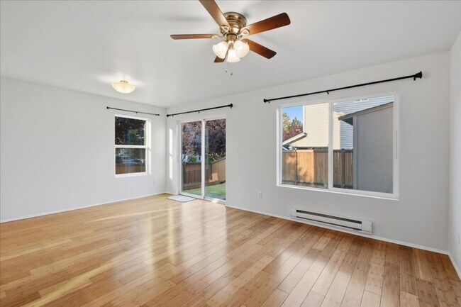 Building Photo - 3Bd/2Ba Lake Stevens Home