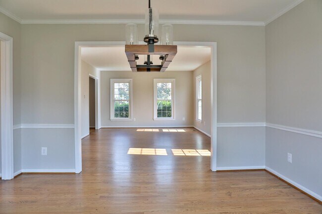 Building Photo - 5423 Rilian Ct