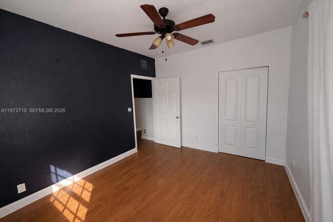 Building Photo - 2804 NW 7th Ct