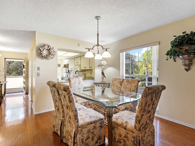 Building Photo - 4415 Longmeadow