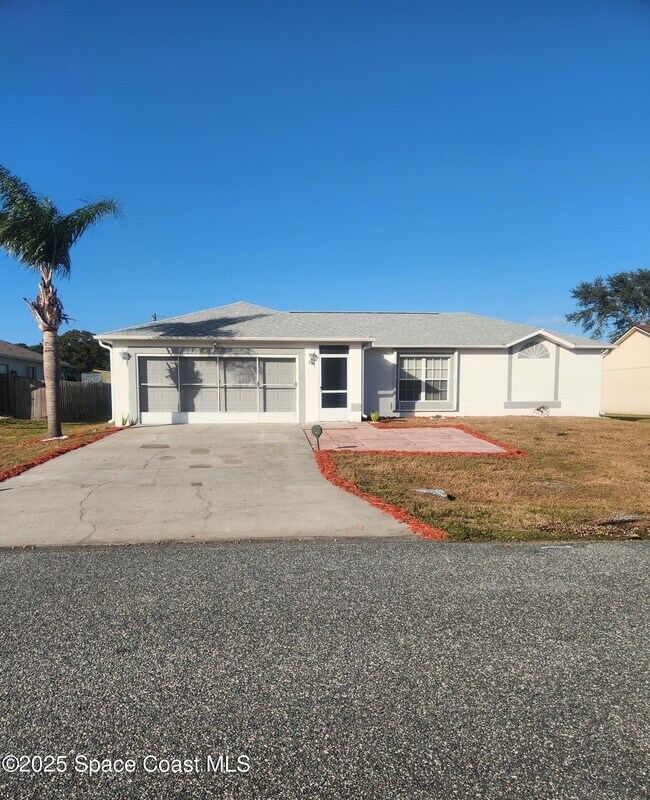 Primary Photo - 2113 Greyfield St NE