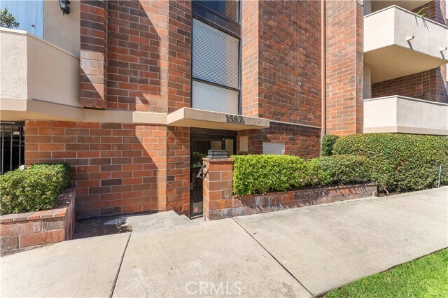 Building Photo - 1567 Westholme Ave