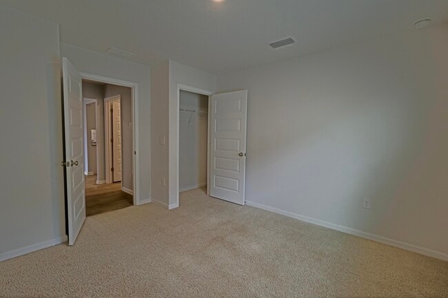 Building Photo - 5747 Guinevere Ln