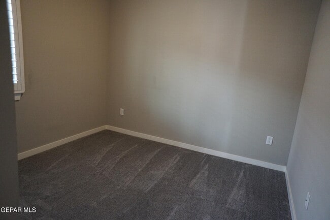 Building Photo - 217 Ilchester Wy