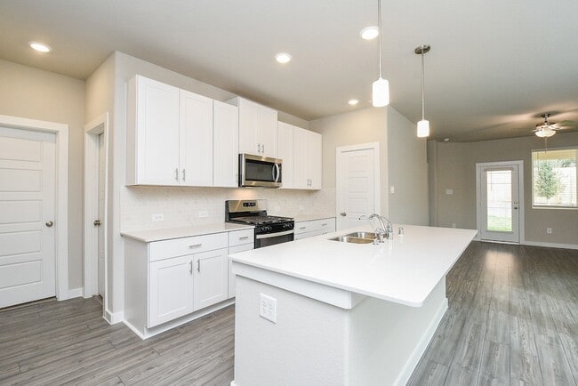 Building Photo - 2022 W Darlington Oak Ct