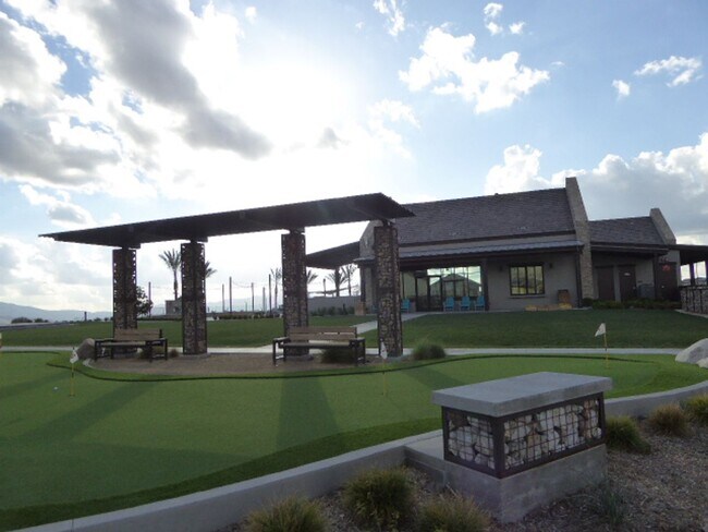 Building Photo - 4-Bedroom Home with Community Amenities & ...