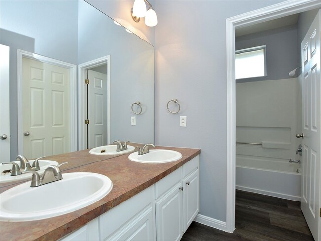 DOUBLE VANITY WITH SEPARATE SHOWER & TOILET - 3500 Duval St