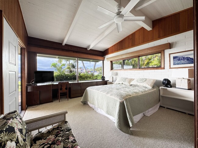 Building Photo - Furnished Kaimalino House Fronting Canal & Overlooking Kailua Bay