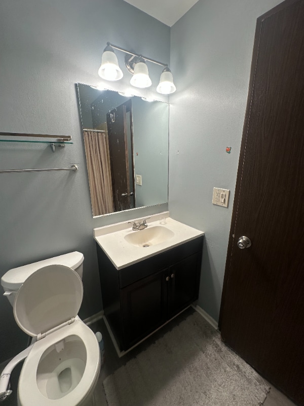 Building Photo - 310 Farmingdale Cir