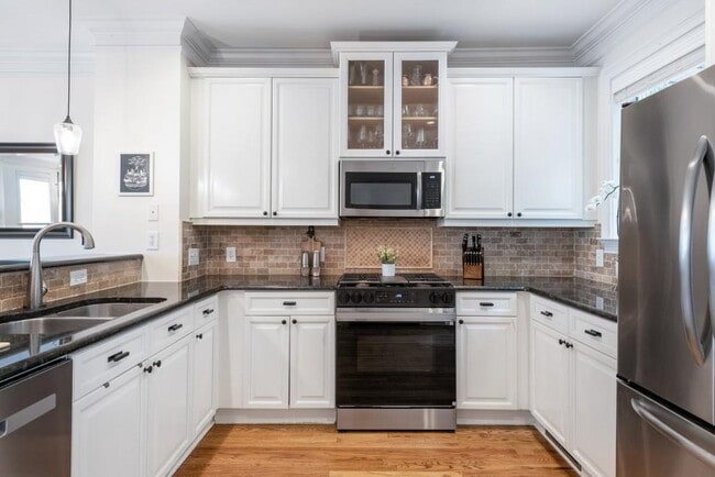 Building Photo - 1441 Ashford Creek Cir NE