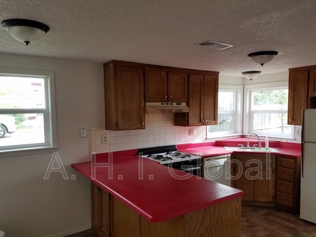 Building Photo - 4201 S Bowie St