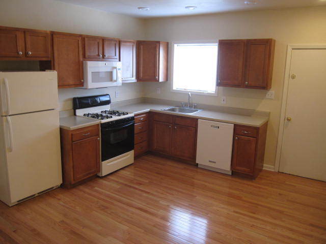 Building Photo - 313 Whipple St
