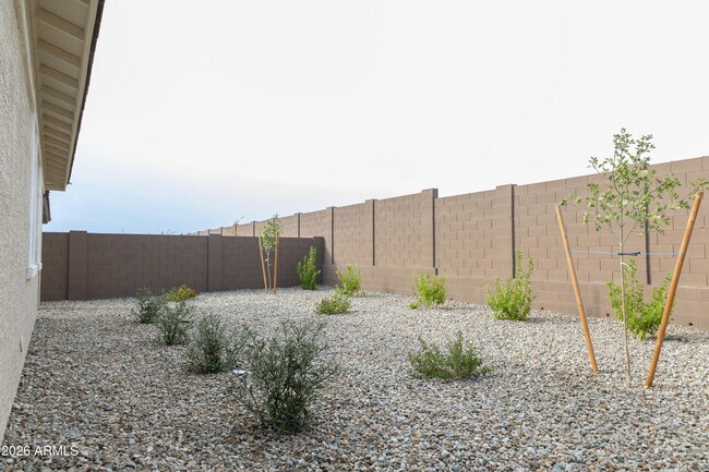 Building Photo - 17124 W Swayback Pass