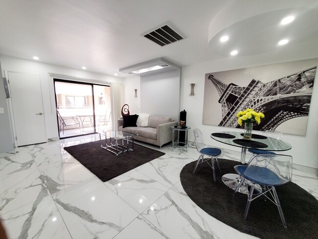 Building Photo - 464 S Calle Encilia