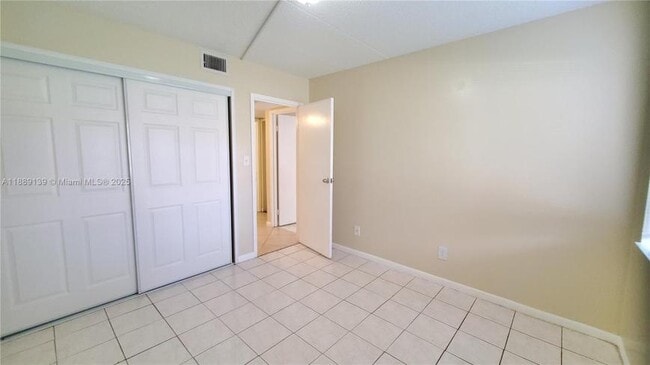 Building Photo - 2 bedroom in Hollywood FL 33023