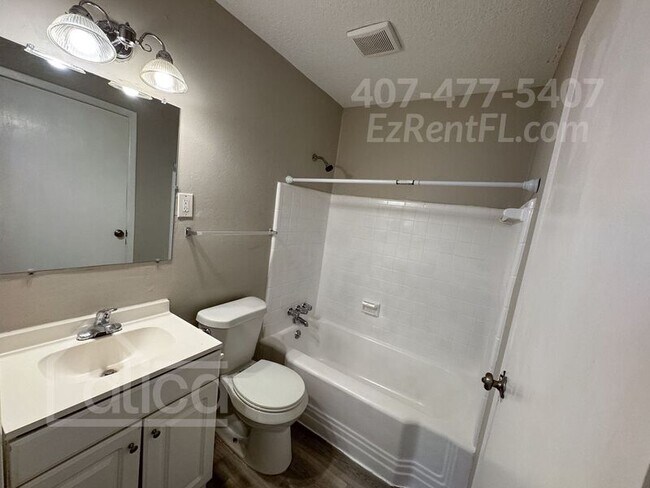 Building Photo - 3812 Rodby Dr