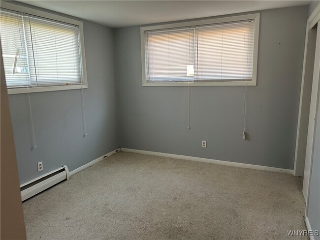 Building Photo - 18 Barone Cir