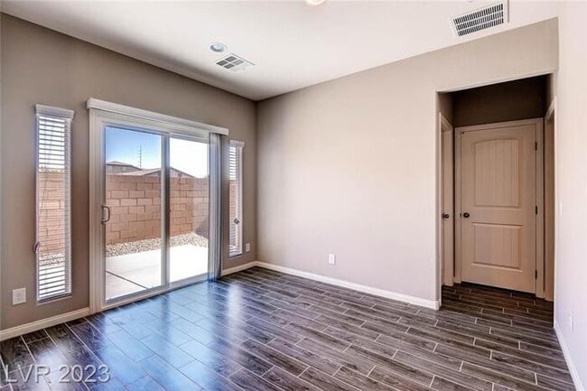 Building Photo - Beautiful 3 Bedroom Home For Rent