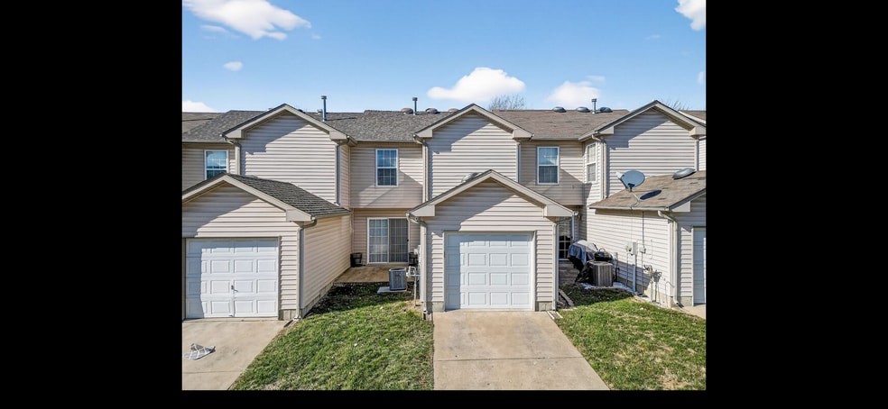 Building Photo - 390 Montclair Tower Dr