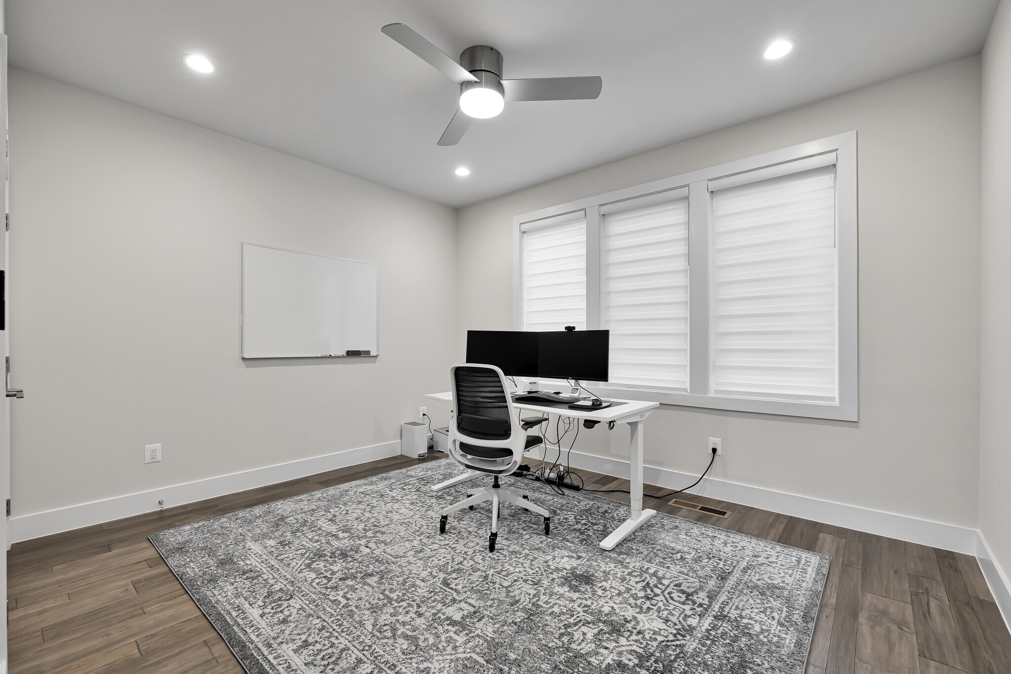 Building Photo - 147 Prairie Ln