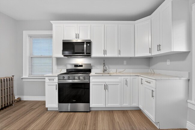 Building Photo - 814 John F. Kennedy Blvd