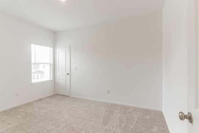 Building Photo - 231 Rioja