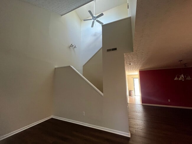Building Photo - 1002 Parkaire Crossing