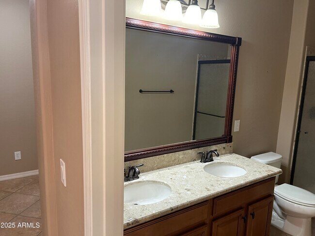 Building Photo - 2680 E Lodgepole Dr