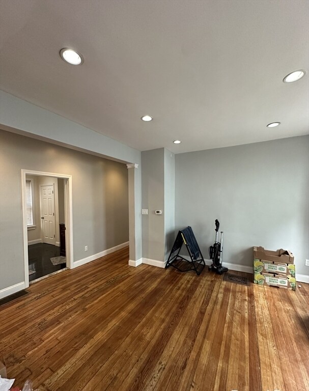 Building Photo - 8 Montfern Ave