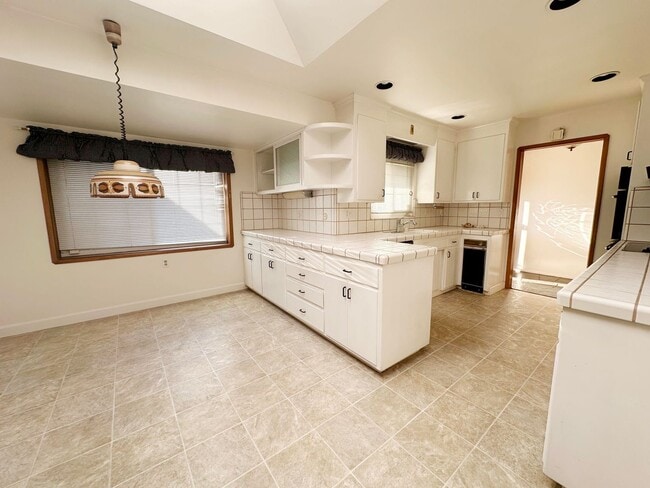 Building Photo - Coming Soon – Spacious 5-Bed Single Level ...