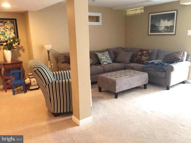 Building Photo - 11125 Hunt Club Dr