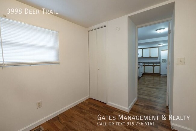 Building Photo - 3998 Deer Trail