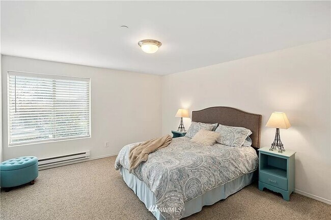 Building Photo - 15330 Sunwood Blvd